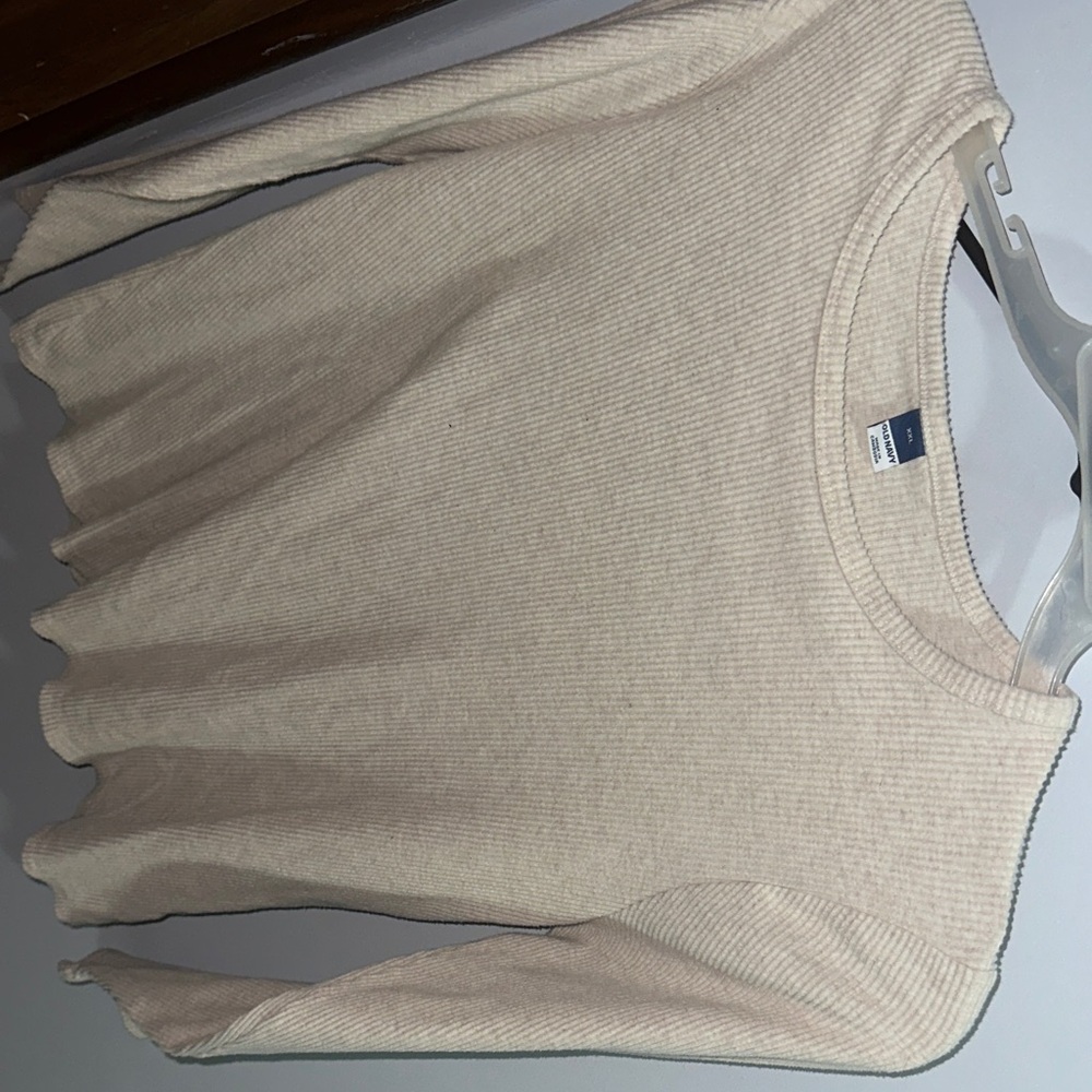 Old Navy Cream Short Sleeve Top